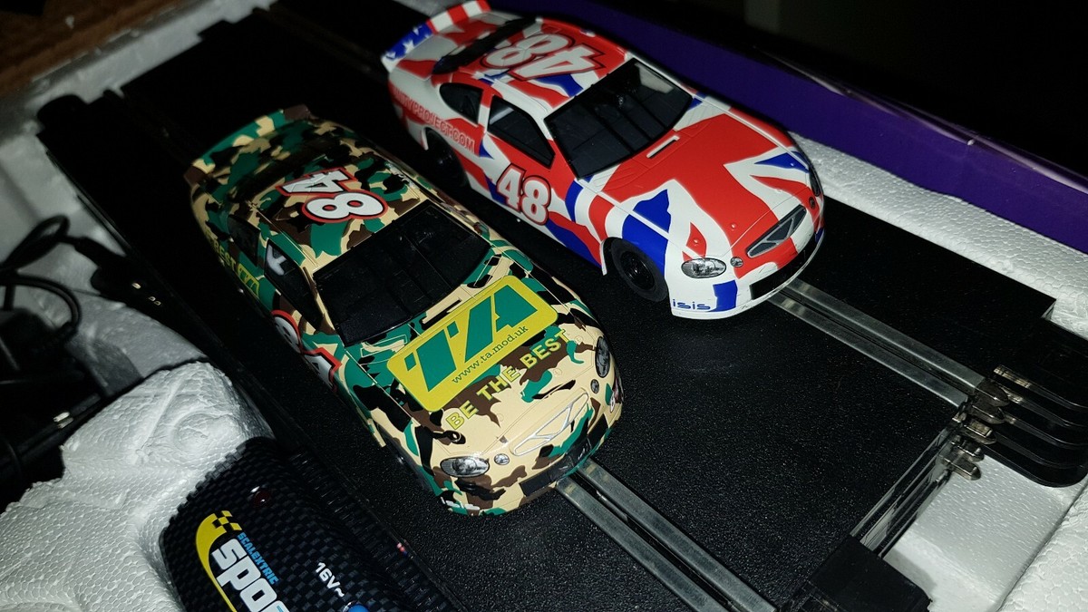 Scalextric Bash 'N' Crash X2 rétro/vintage en boite d'origine 2 voitures et voie