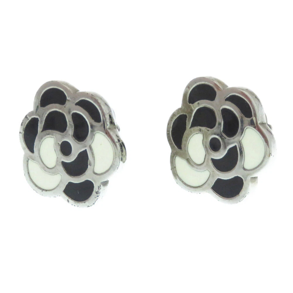 Chanel 2024 camellia earrings
