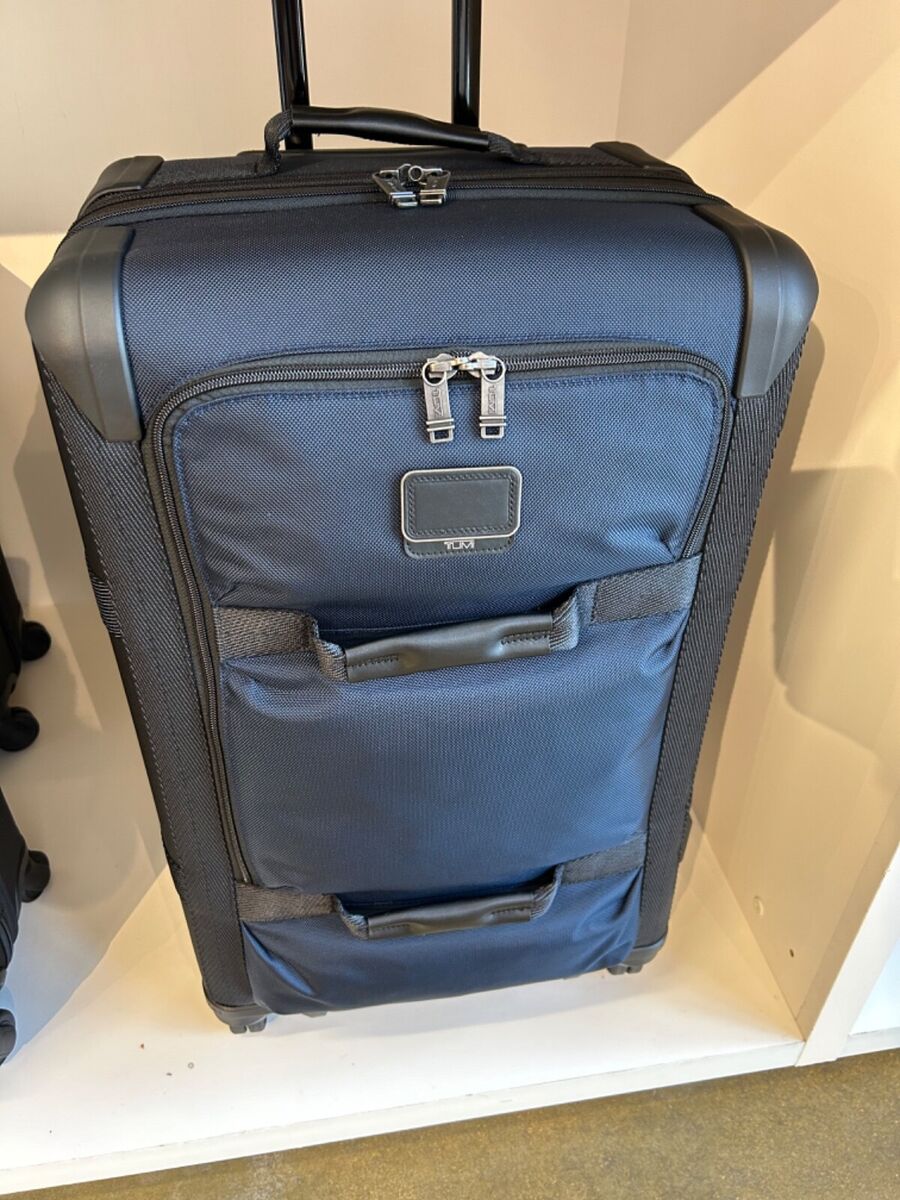 NEW Tumi Lyndon SHORT TRIP Expandable 4 Wheel Packing Suit NEW Tumi Lyndon SHORT TRIP Expandable 4 Wheel Packing Suit