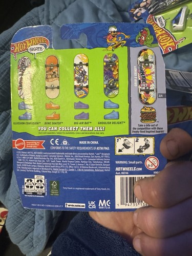 2023 Hot Wheels Skate Grub & Grind Treasure Hunt - HGT46 - Multi-Color - Picture 2 of 3