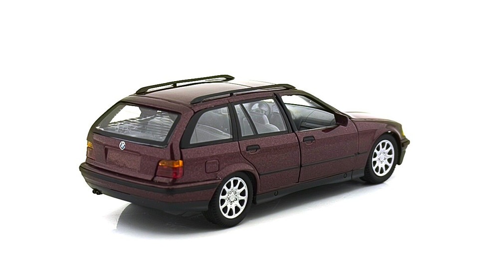 Modèle Réduit BMW E36 Touring 1995 Rouge 1:18 MCG - Métal - Neuf - Avec Boîte