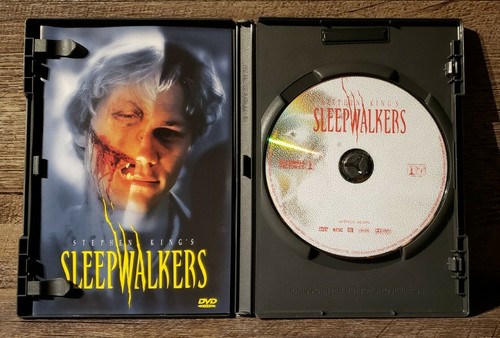 2 Stephen King Movies: The Stand & Sleepwalkers..Tested! Free Shipping! - Picture 3 of 4