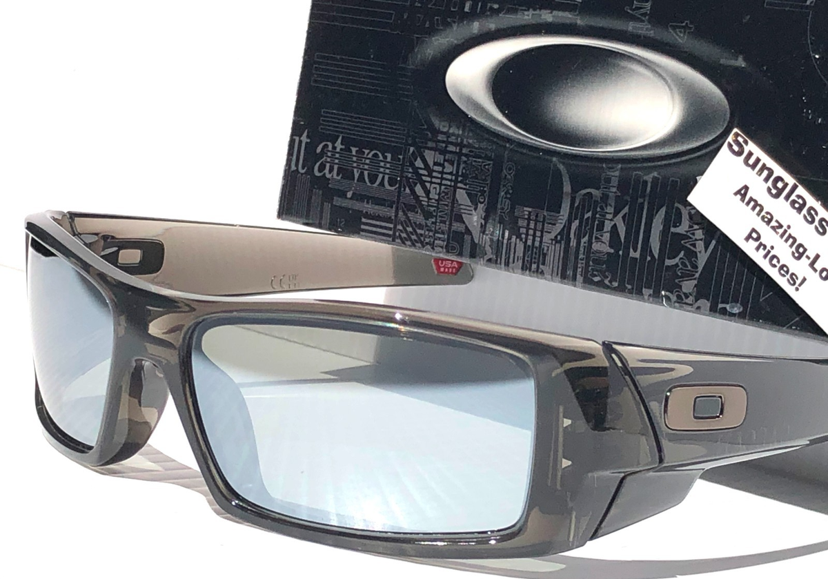 NEW Oakley GASCAN Grey Smoke POLARIZED Galaxy Chrome Mirror