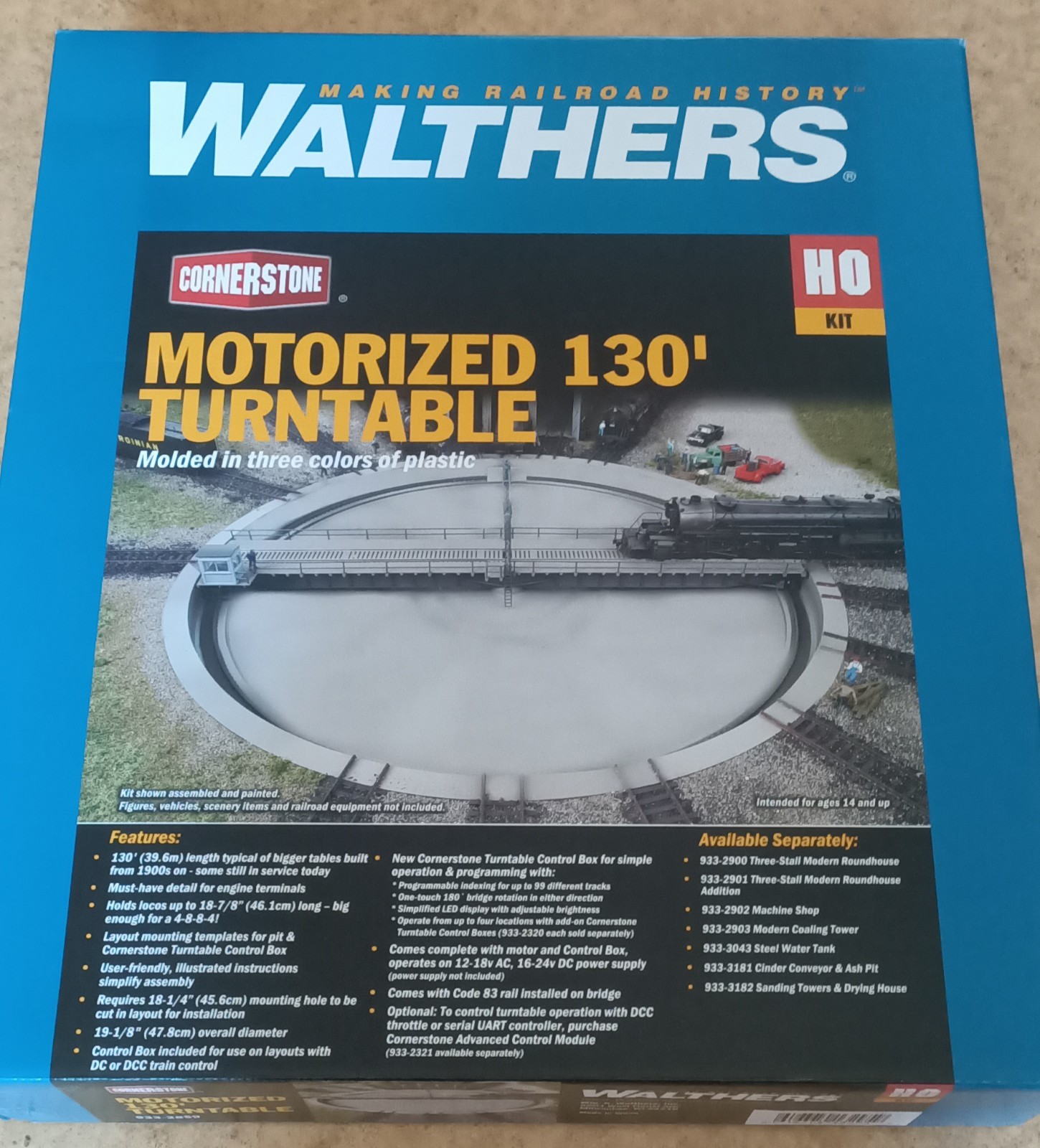 Retourner vos grandes locomotives HO facilement avec le pont tournant motorisé Walthers 933-2859