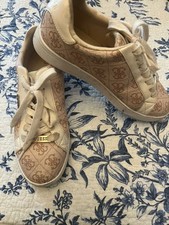 GUESS Gwrensy Women s Sneakers Size 8.5M Beig...