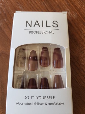 Professional Nails Do It Yourself 25 PC Delicate and Comfortable fashion Nails