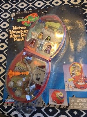 Looney Tunes Space Jam Moron Mountain Alien Fun Park Playmates 1996 - Sealed