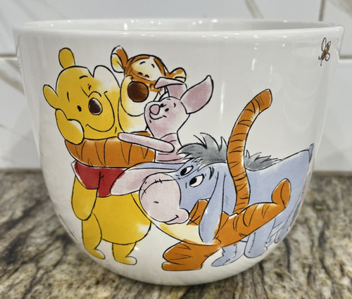 Disney Winnie the Pooh White Ceramic Planter Pot Fall Leaves 5 3/8” H X 6 3/4” H
