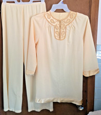 Movie Star Pajamas PJs Lounge Set 2-Pc Pale Yellow Vintage M 34-36 USA Flaw