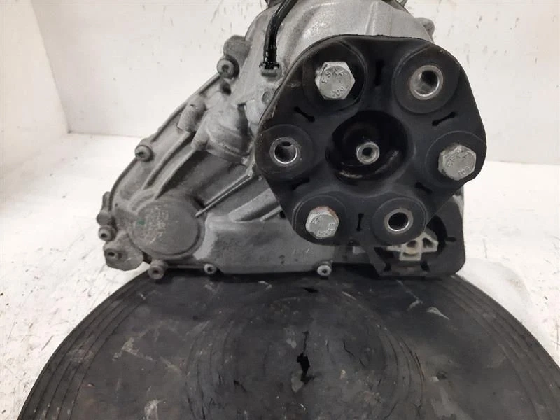 2012-2017 BMW X3 X4 X5 X6 Transfer Case Assembly OEM - Image 3 of 3