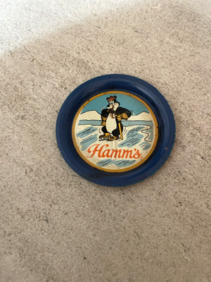 1981 Hamm's Beer with Hamm's mascot Hamm's Bear Ice skating , 3 1/2''mini tray