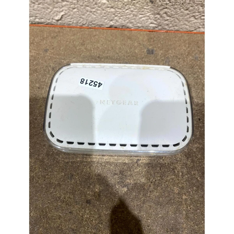 Netgear DM111P v2 Modem Router White Wireless Wi-Fi ADSL2+ Ethernet Port Compact - Image 2 of 4