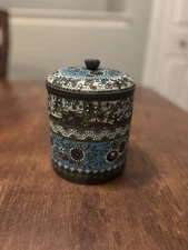JAPANESE MEIJI ERA GOLDSTONE CLOISONNE ENAMEL BOX