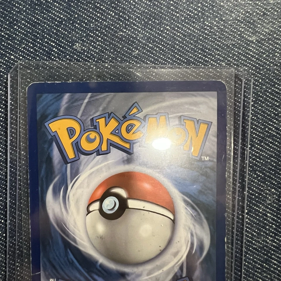 Charizard RC5/RC32 Holo Pokemon TCG Card Radiant Collection Generations Played - Image 3 of 4