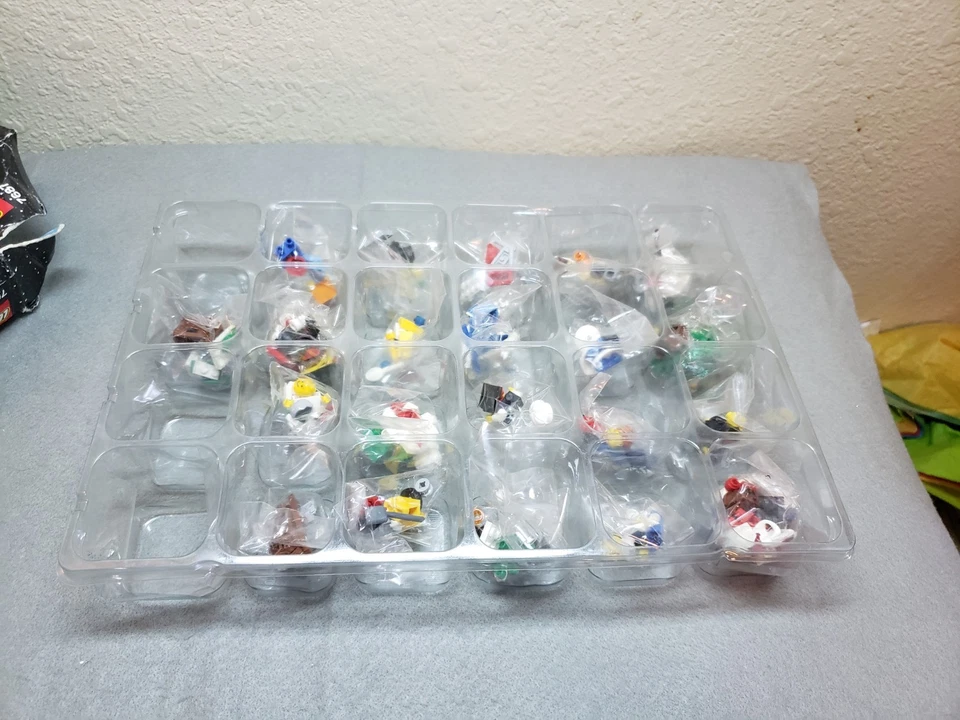 Lego Set 7687 Advent Calendar 2009, City Partial Set Unopened, Missing 4 days - Image 3 of 4