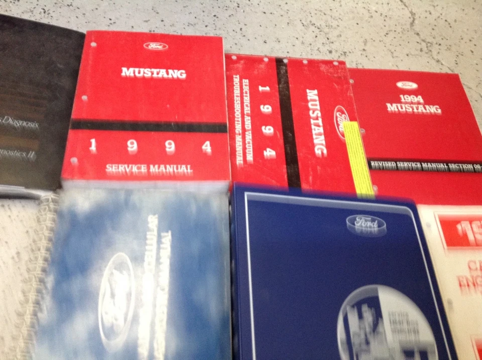 Ford Mustang 1994 taller de servicio taller de reparación conjunto manual con suplemento EVTM PCED Foto 4 de 4