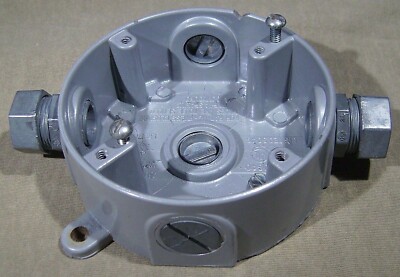 5 hole 4'' round Cast Junction box outlet wet location - mount lugs, plugs 