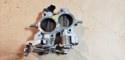 08-17 2017 VICTORY VEGAS THROTTLE BODY W/ BOLTS - Picture 3 of 8