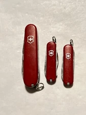 Lot of 3 Victorinox Swiss Army knives - Super Tinker - Rally - Classic