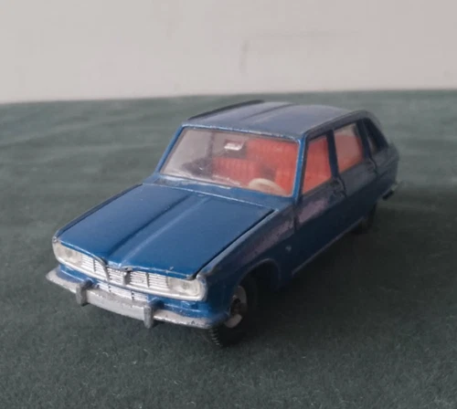 ORIGINAL VINTAGE DIECAST DINKY TOYS 166 RENAULT R 16 CAR 1960s