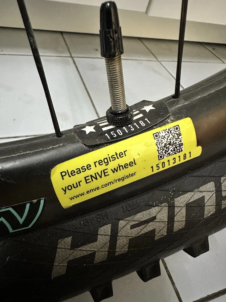 Enve M60 Carbon Wheelset 27.5/650b - Image 3 of 4