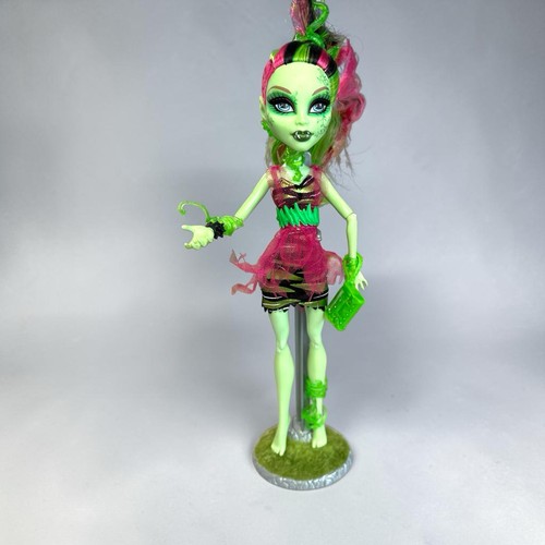 Monster High Doll Zombie Shake Venus McFlytrap