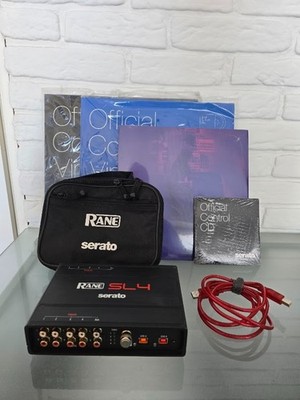 RANE SL4 Serato Interface inkl. Vinyls, CDs, Tasche, Kabel