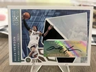 Allen Iverson Auto.  2005-06 Topps Luxury Box - #33. 76ers NBA Star SSP /224