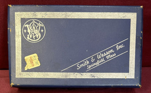 1955 ORIGINAL S&W SMITH WESSON FACTORY BOX MODEL 36 2" CHIEFS SPECIAL W/ CARD