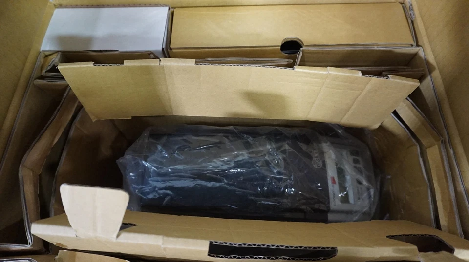 -=NEW=-COGNITIVE TPG CXD2-1300 DIRECT THERMAL BARCODE USB/NETWORK LABEL PRINTER - Image 3 of 4