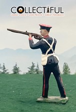 BRITAINS - VINTAGE LEAD SOLDIER - BLUE UNIFORM RED FLAT CAP - FIRING RIFLE   368