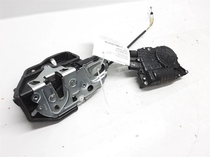 Actuador de pestillo de puerta trasera izquierda cierre suave BMW F10 528i 535i 550i M5 7154515 Foto 2 de 4