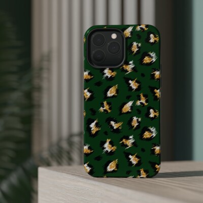 MagSafe Tough Cases - Green Leopard Print