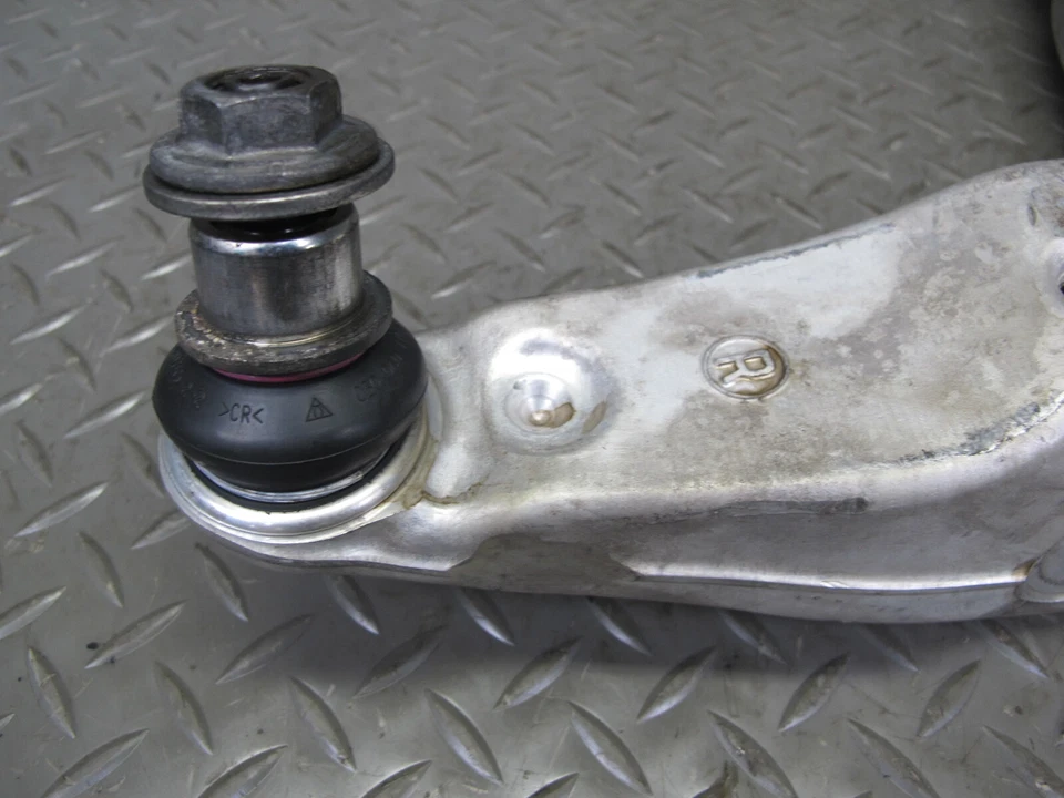 2017-2020 MASERATI LEVANTE M161 FRONT RIGHT UPPER & LOWER CONTROL ARM SET OF 2 - Image 4 of 4