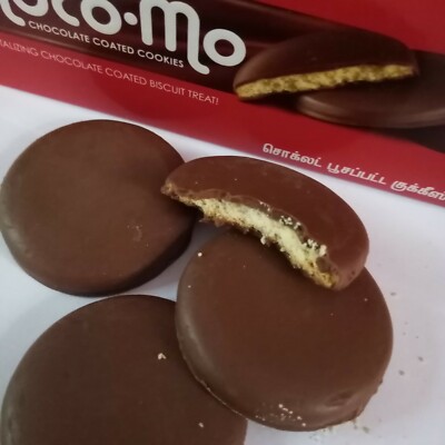 Choco.mo Chocolate Coated Cookies Candy Christmas Deco Gifts Party Tea Time 40 g