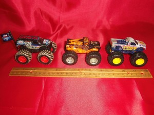 lucas oil crusader monster truck toy