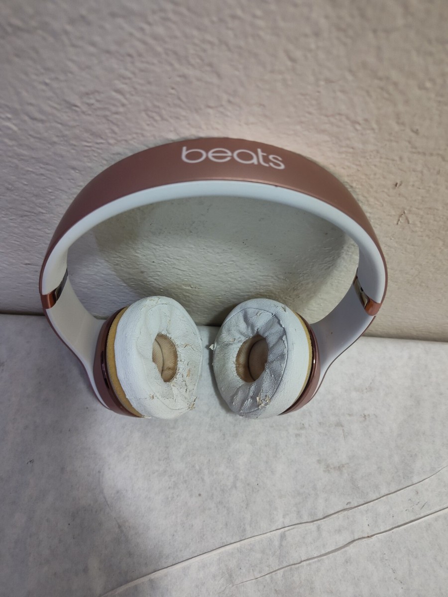 Beats by Dre Solo 3 Wireless Headphones Rose Gold Special Edition