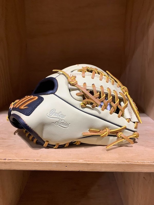 Marucci Oxbow Baseball Glove T-Web 11.75 Infield Right Hand Throw Open Back