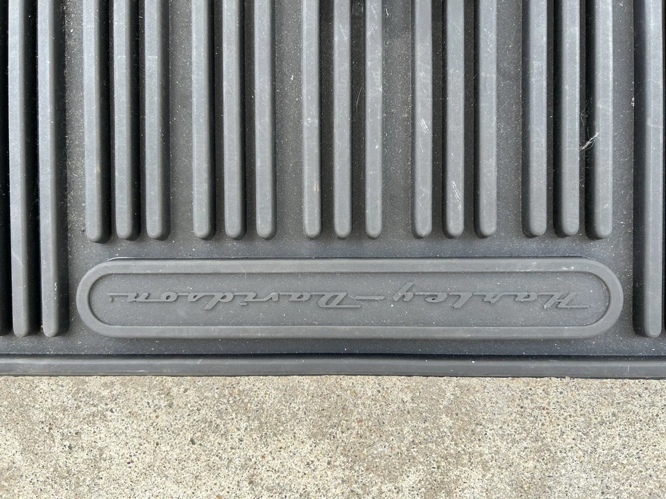 Alfombrillas traseras para todo tipo de clima para Ford F150 Harley Davidson Foto 2 de 4