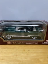 ROAD SIGNATURE Green 1949 CADILLAC COUPE DEVILLE  1/18TH SCALE Diecast Car 🛞