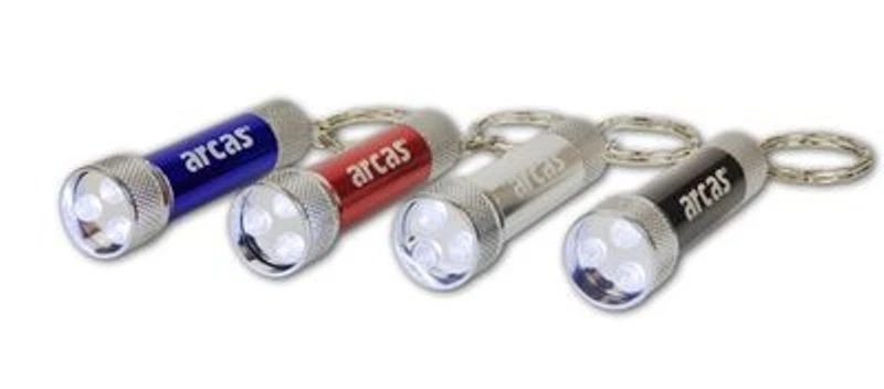 3 x Mini linterna llavero de aluminio con 3 LED potentes. Incluye 3 pilas LR44 - Imagen 2 de 3