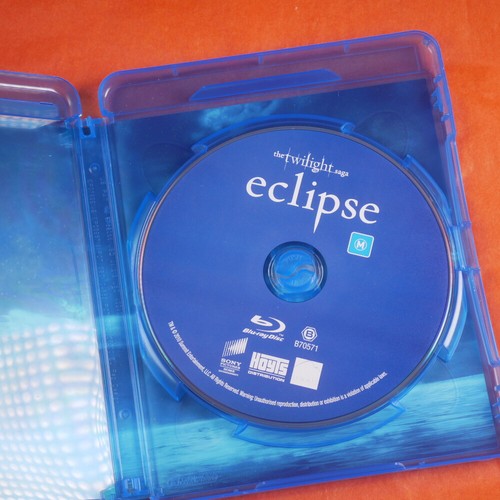 The Twilight Saga : Eclipse Blu-Ray Movie Region B. Vampire Romance Supernatural - Picture 3 of 4