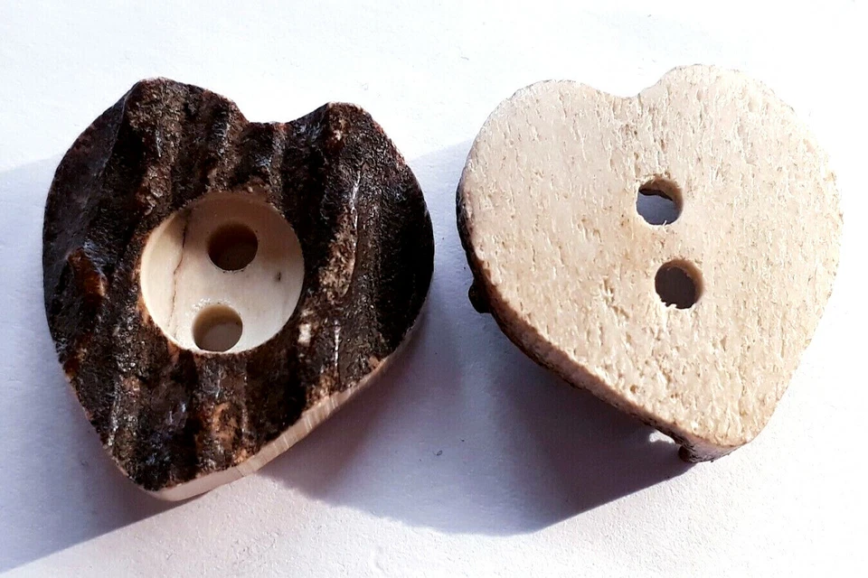 2 Piece Real Deer Antler Button 2 Hole Heart Or Round for Knitwear Costume - Image 2 of 4
