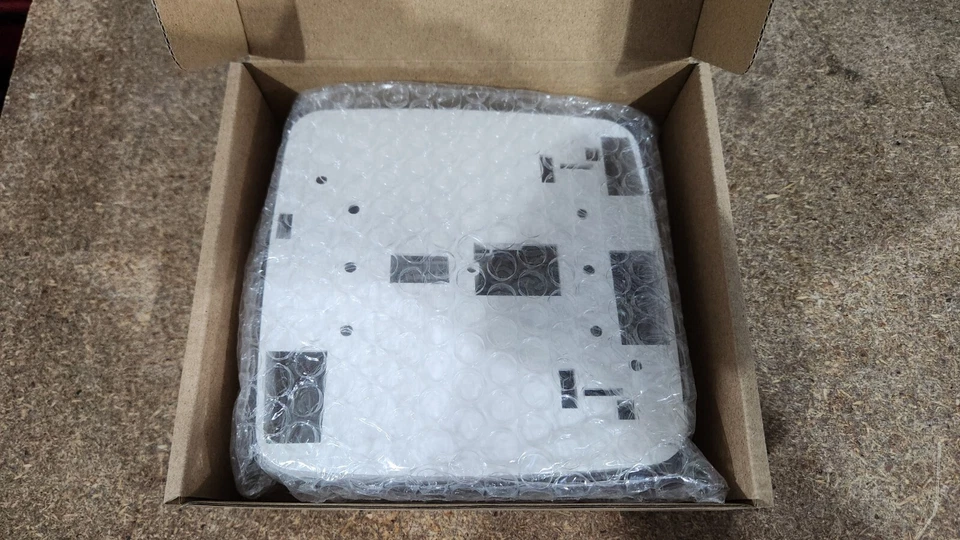 Aruba AP-220-MNT-W3 Wall/Ceiling Mount (JY706A) - Lot of 20 - Image 4 of 4