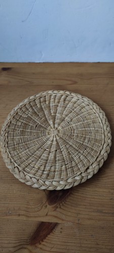 6 große runde geflochtene Rattan Raffia Tischsets - Vintage - 17 cm Durchmesser - Requisite/Dekor - Bild 3 von 15