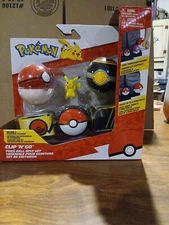 NEW Pokémon Clip 'N' GO Belt Set- Has 2-Inch Machop PIKACHU Figure BELT, 2 Balls