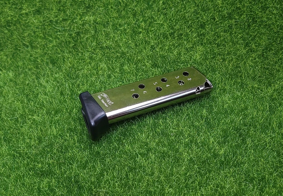 Cargador Walther PPK/S .380 ACP 7 rondas Mag níquel OEM con reposa dedos - 2246012 Foto 3 de 4