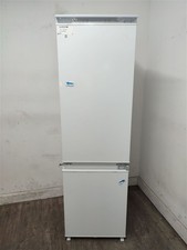 Hisense RIB312F4AWE Fridge Freezer 246L Built-In [IH0111322841]
