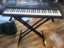 Yamaha Electronic Keyboard with Stand