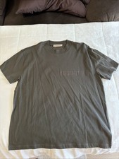 essentials fear of god essentials logo crew neck t-shirt size M